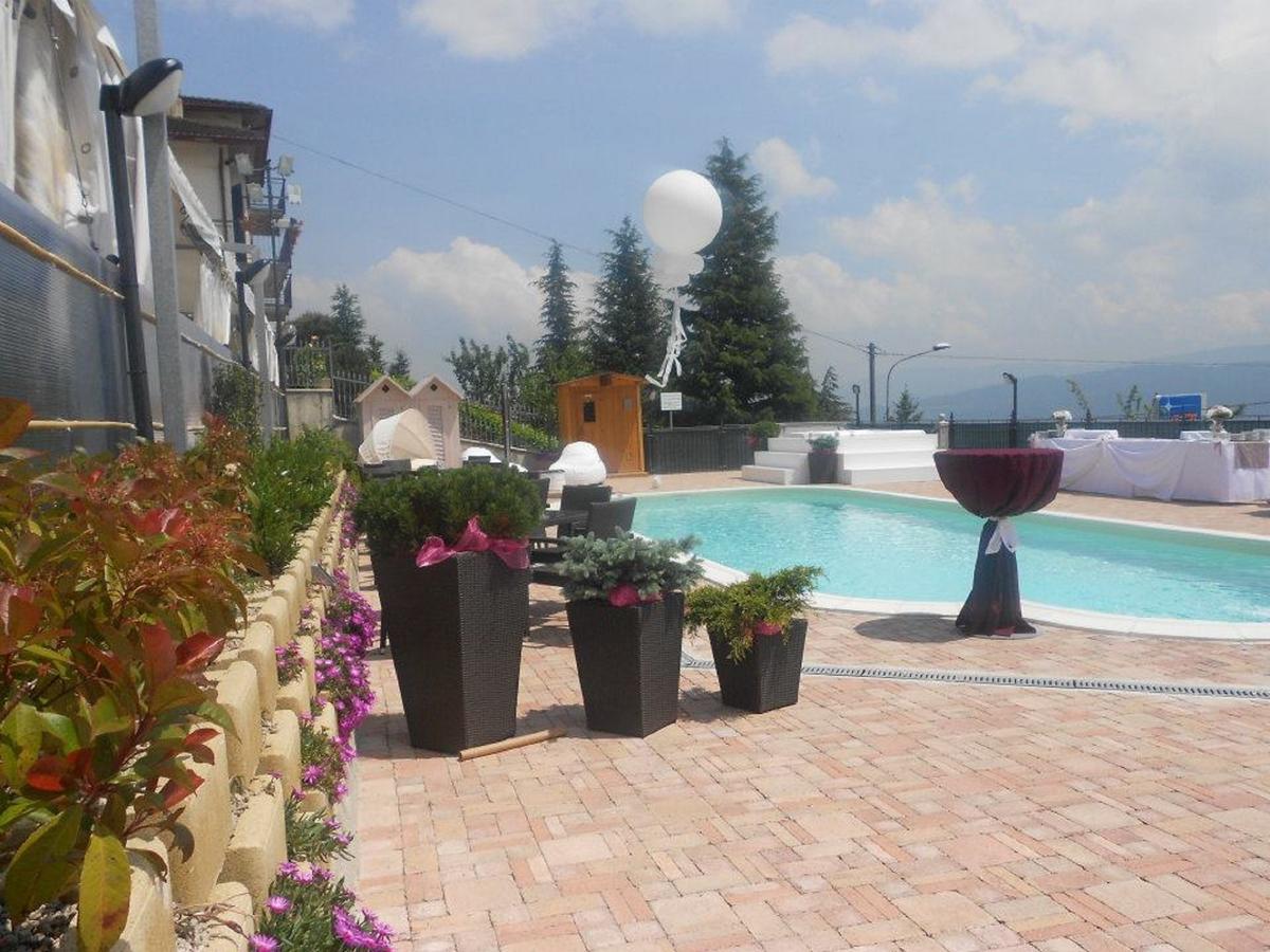 Albergo Ristorante Miramonti Toano Exterior photo